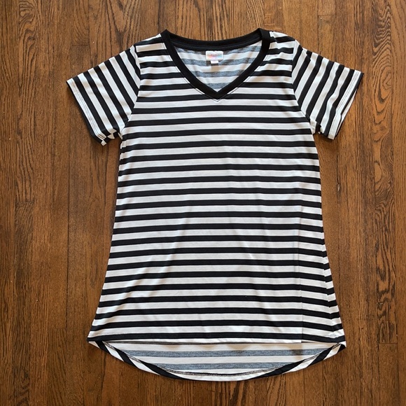 LLR Christy Tee - Picture 2 of 3